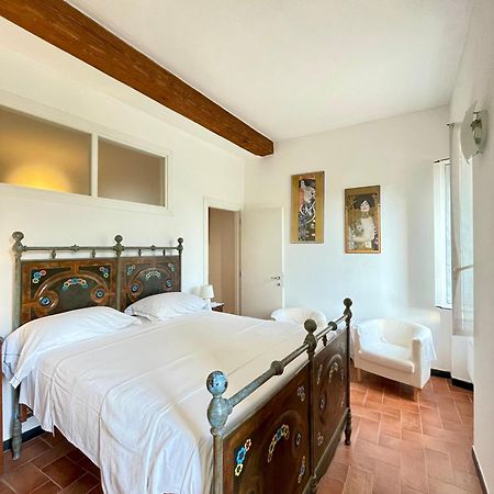 Camere Francesca Vernazza Ngoại thất bức ảnh