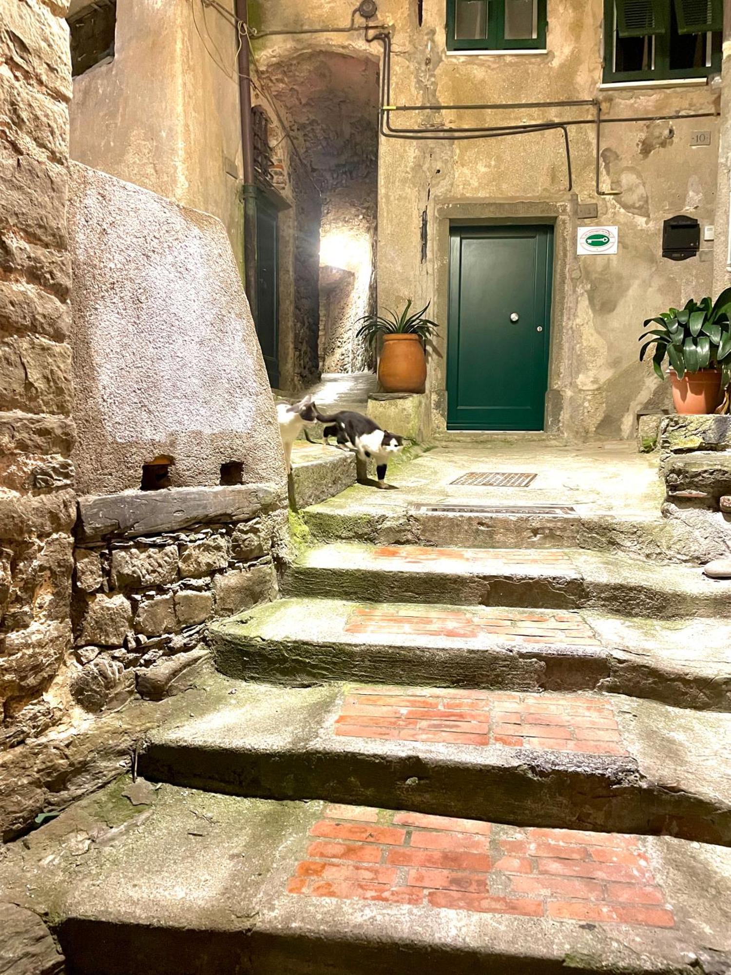 Camere Francesca Vernazza Ngoại thất bức ảnh