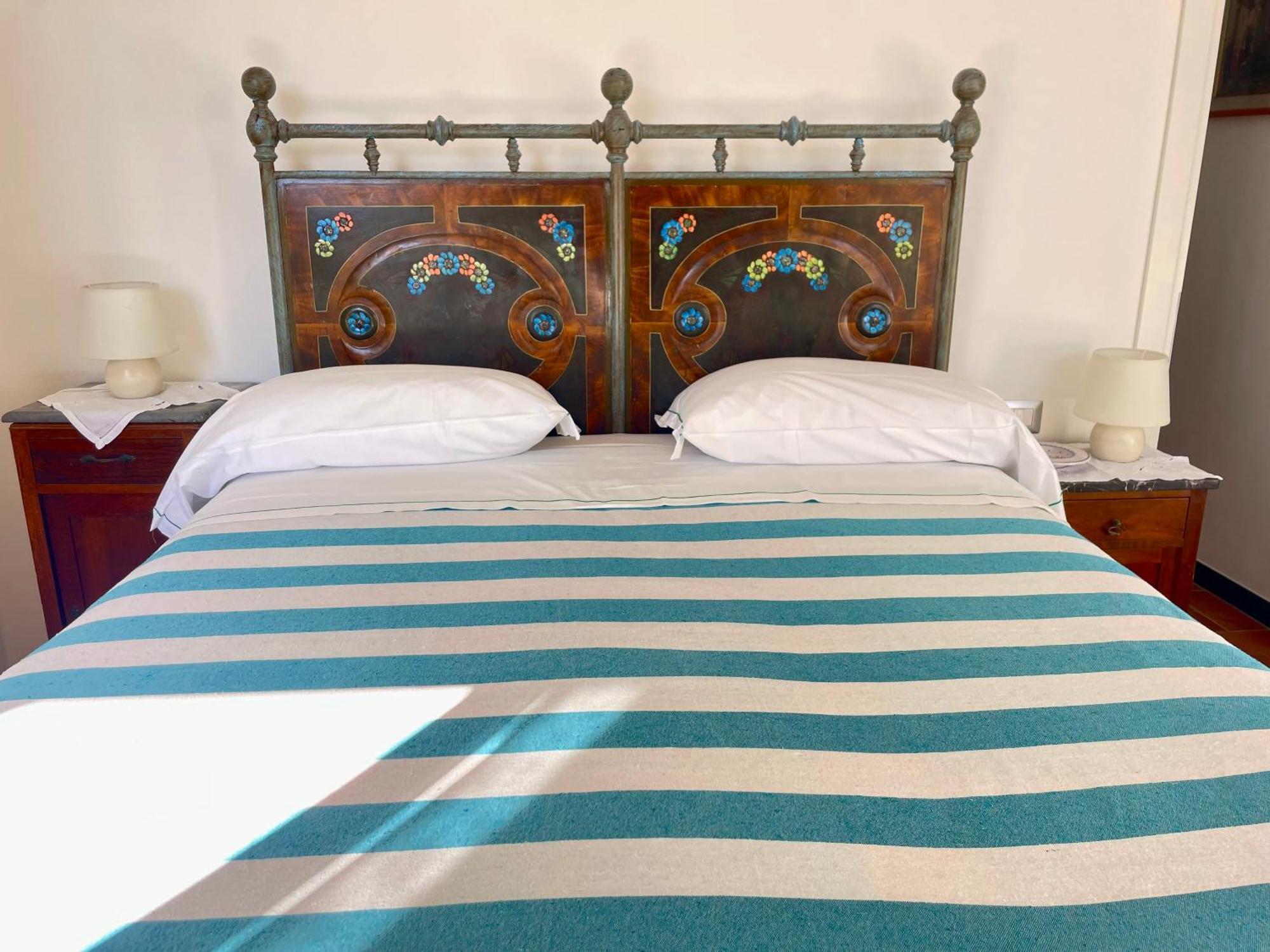 Camere Francesca Vernazza Ngoại thất bức ảnh